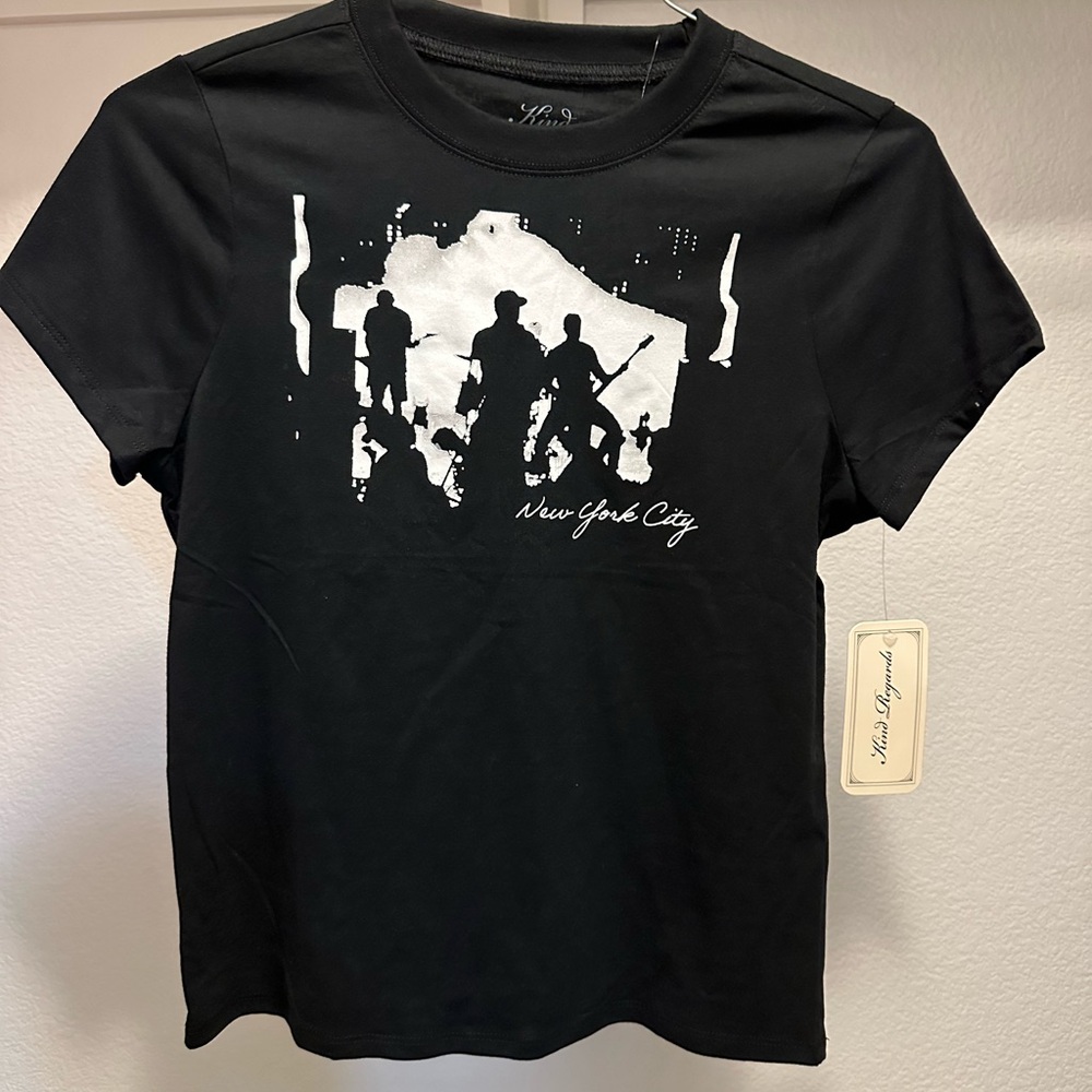 Black New York City Graphic Tee - women
